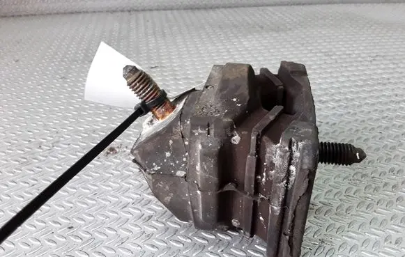 Ford Transit Engine mount bracket