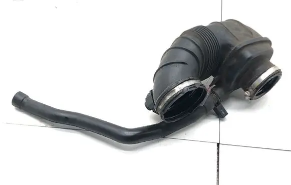 Mercedes-Benz E W212 Air intake hose/pipe A6510940051