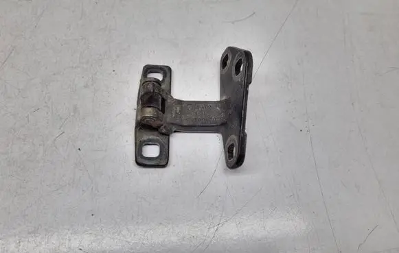 BMW X5 E53 Tailgate/trunk/boot hinge 8402183