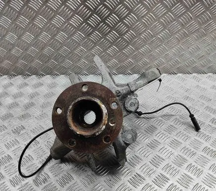 BMW 5 F10 F11 Rear wheel hub 6796099