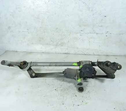 Subaru Legacy Front wiper linkage and motor WM02C-001