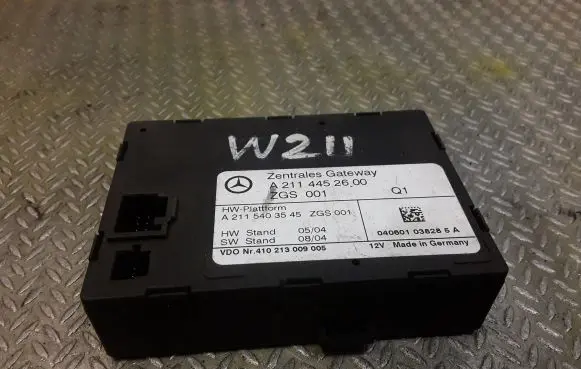 Mercedes-Benz E W211 Gateway control module 2114452600 A2114452600