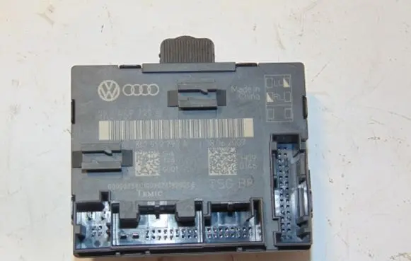 Audi A5 8T 8F Door control unit/module 8T0959792A