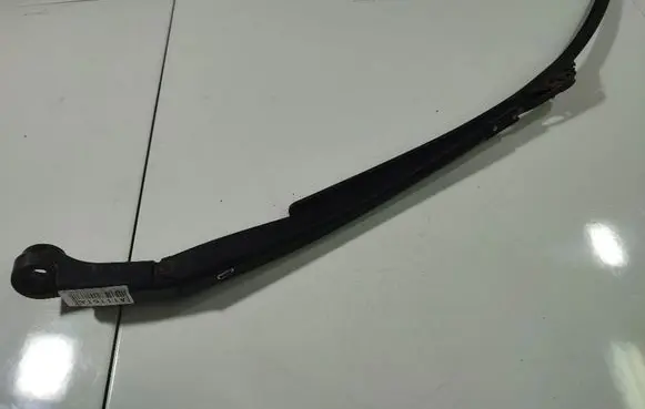 Honda Civic Front wiper blade arm 