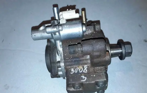 Peugeot 3008 I Fuel injection high pressure pump 9672605380