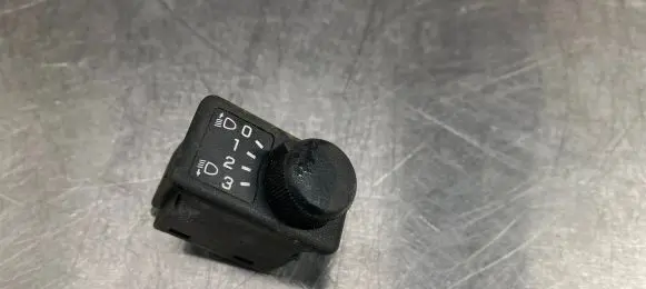 Nissan Almera Tino Headlight level height control switch