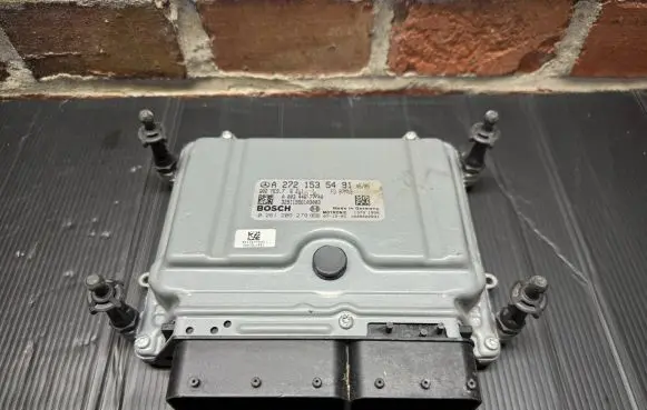 Mercedes-Benz C W204 Engine control unit/module ECU A2721535491 0261209279