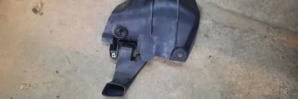 Renault Megane II Centre console side trim rear 8200009431 91165849 R61369590
