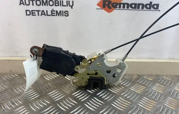 Subaru Forester SG Front door lock