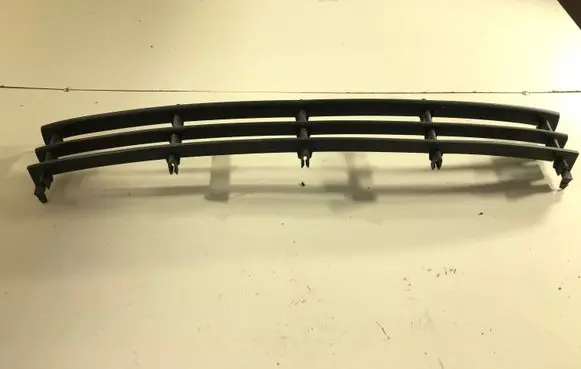 Skoda Octavia Mk2 (1Z) Front bumper lower grill 1Z0853677