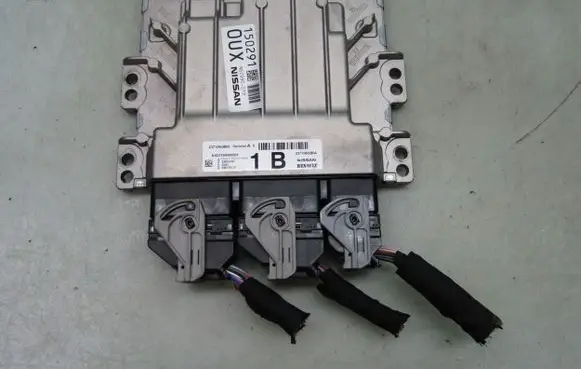 Nissan Qashqai J12 Engine control unit/module ECU 237106UB00 237106UB0A