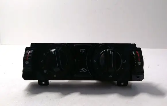 Mercedes-Benz E W210 Climate control unit 21083001