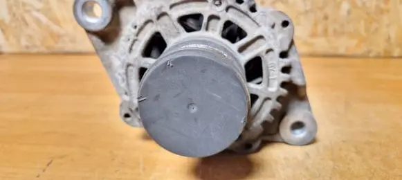 Opel Insignia A Generator/alternator 13502582
