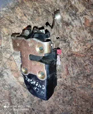 Jeep Cherokee Front door lock GR14