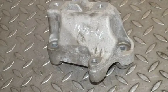 Volkswagen Golf VII Engine mounting bracket 1K0199117CF