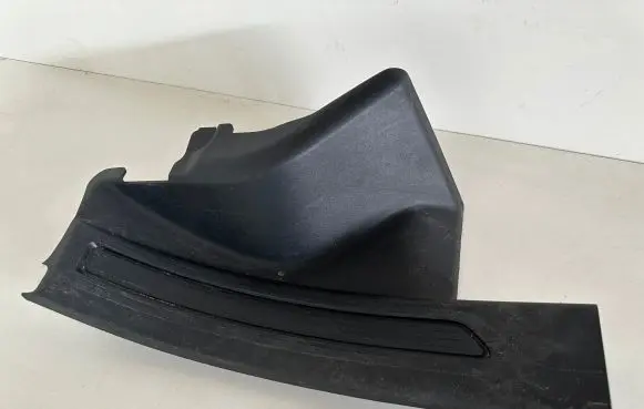 Rear sill trim cover