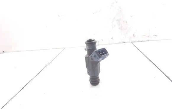 Fuel injector