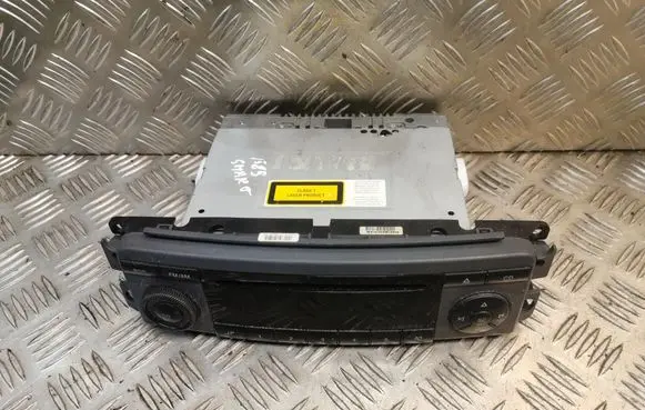 Smart ForFour I Radio/CD/DVD/GPS head unit A4548200379 4548200379