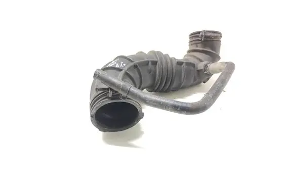 Air intake hose/pipe