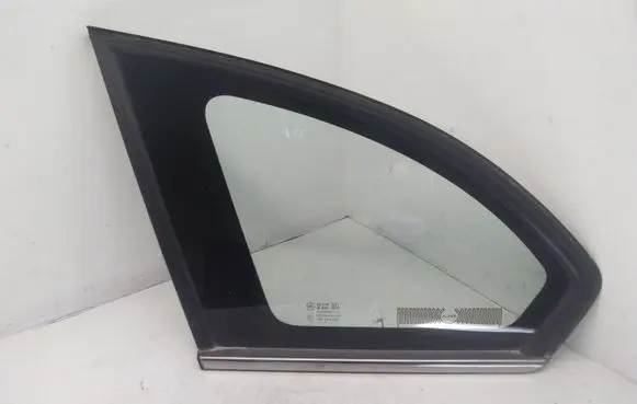 Chevrolet Captiva Rear side window 96622512