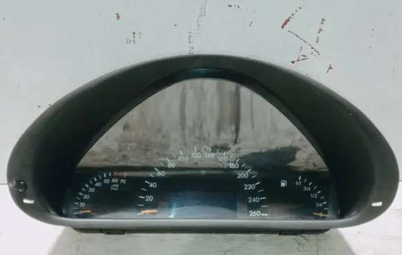Mercedes-Benz C W203 Speedometer (instrument cluster) A2035402647 110080231001