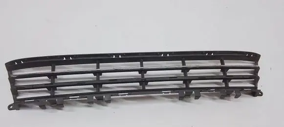 Volvo V70 Front bumper lower grill 31323990