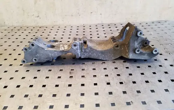Volkswagen Golf IV Generator/alternator bracket 06A903143H
