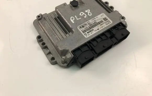 Ford Focus Engine control unit/module ECU 9M5112A650AG 0281017750