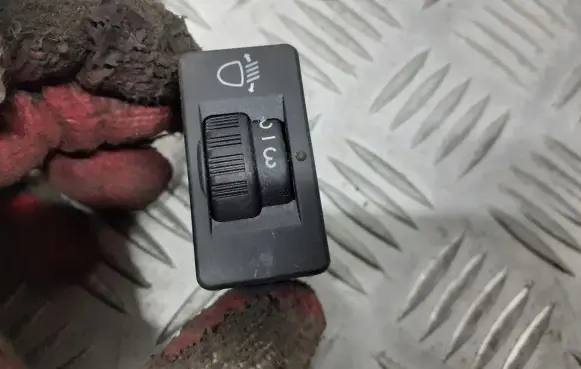 Citroen C2 Headlight level height control switch 96384422XT