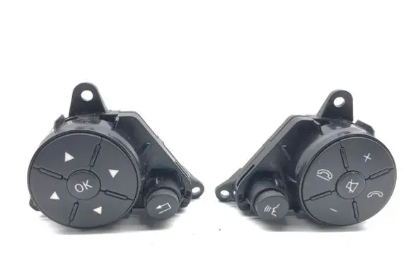 Mercedes-Benz GLK (X204) Steering wheel buttons/switches A2048210151