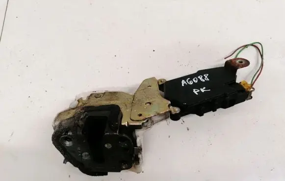 Subaru Outback Front door lock