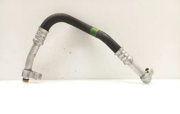 Mercedes-Benz Vito Viano W639 Air conditioning (A/C) pipe/hose A6398300015