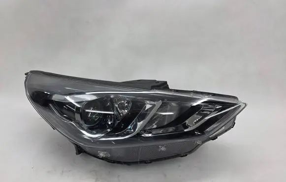 Hyundai i30 Headlight/headlamp 92102G4510