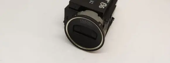 Volkswagen PASSAT B6 Ignition lock 3C0905843Q