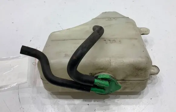 Suzuki SX4 Coolant expansion tank/reservoir 