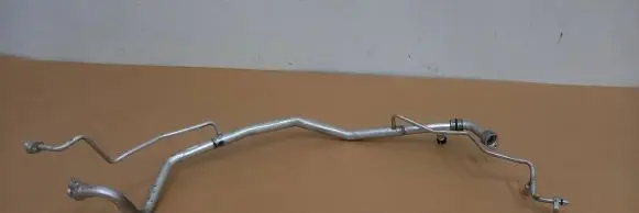 Renault Kadjar Air conditioning (A/C) pipe/hose 924409613R MR4462903190