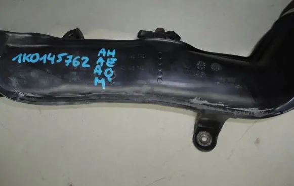 Audi A3 S3 8P Air intake hose/pipe 1K0145762