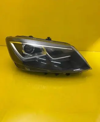Seat Alhambra (Mk2) Headlight/headlamp 7N5941752