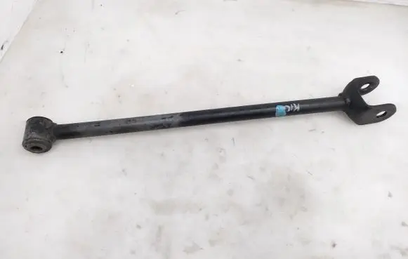Rear control arm