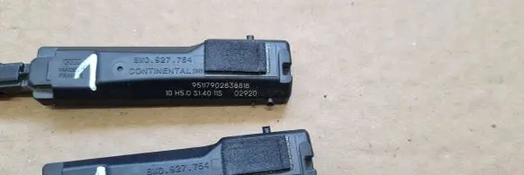 Audi Q5 SQ5 Keyless (KESSY) go control unit/module 8W0927754 95117902838818 9511790283863