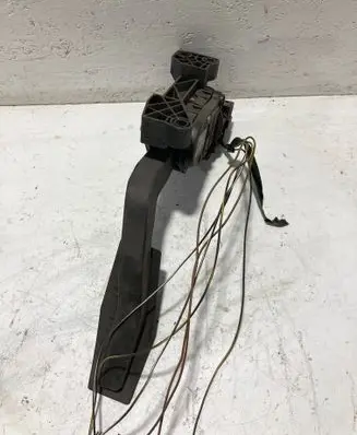 Opel Zafira A Accelerator throttle pedal 6PV00811400 9202341