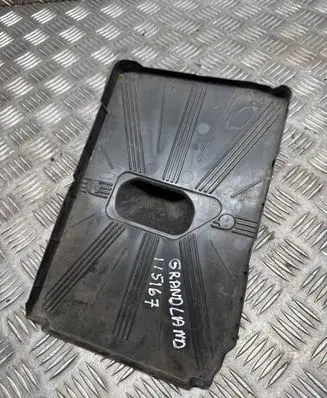 Opel Grandland X Battery tray P1007615