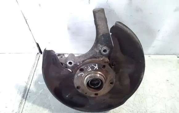 Rear wheel hub spindle/knuckle