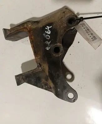 Skoda Fabia Mk2 (5J) Engine mounting bracket 