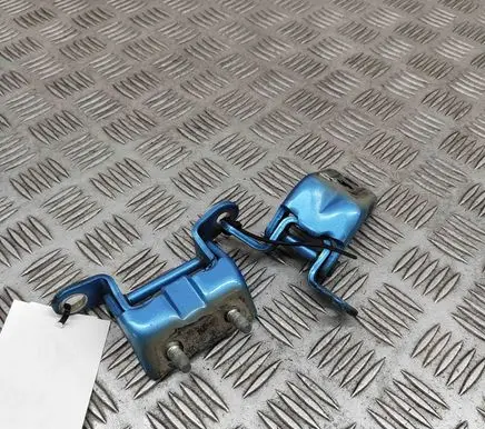 Nissan Qashqai Rear door hinge set 824214EA0A 824014EA0A