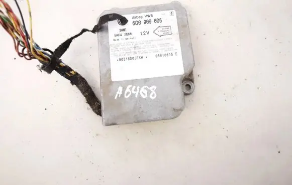 Skoda Octavia Mk1 (1U) Airbag control unit/module 6q0909605 5wk42866
