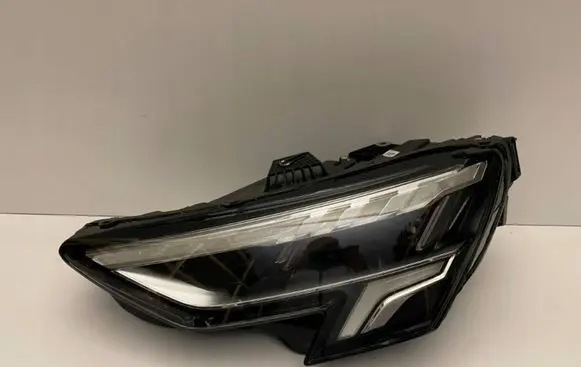 Audi A3 8Y Headlight/headlamp 8Y0941033 90193987