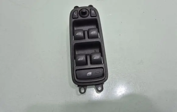Volvo V50 Electric window control switch 31264913