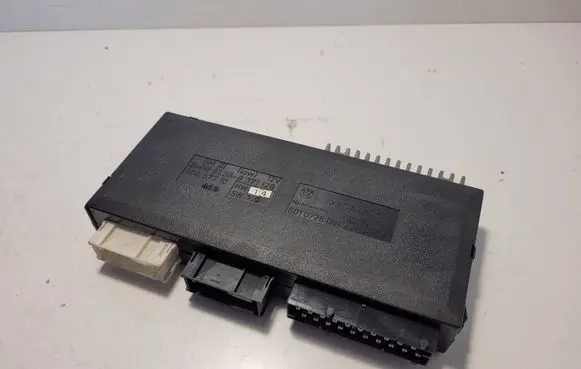 BMW 5 E39 Comfort/convenience module 61358371128 6010726001 60837710