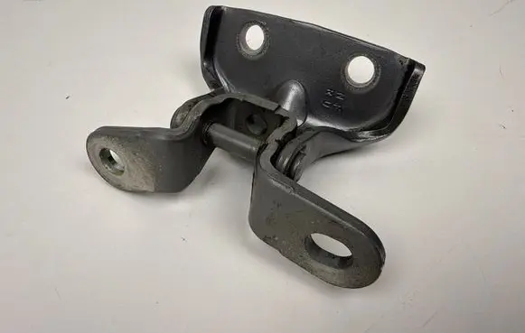 Hyundai i30 Rear door upper hinge A046057
